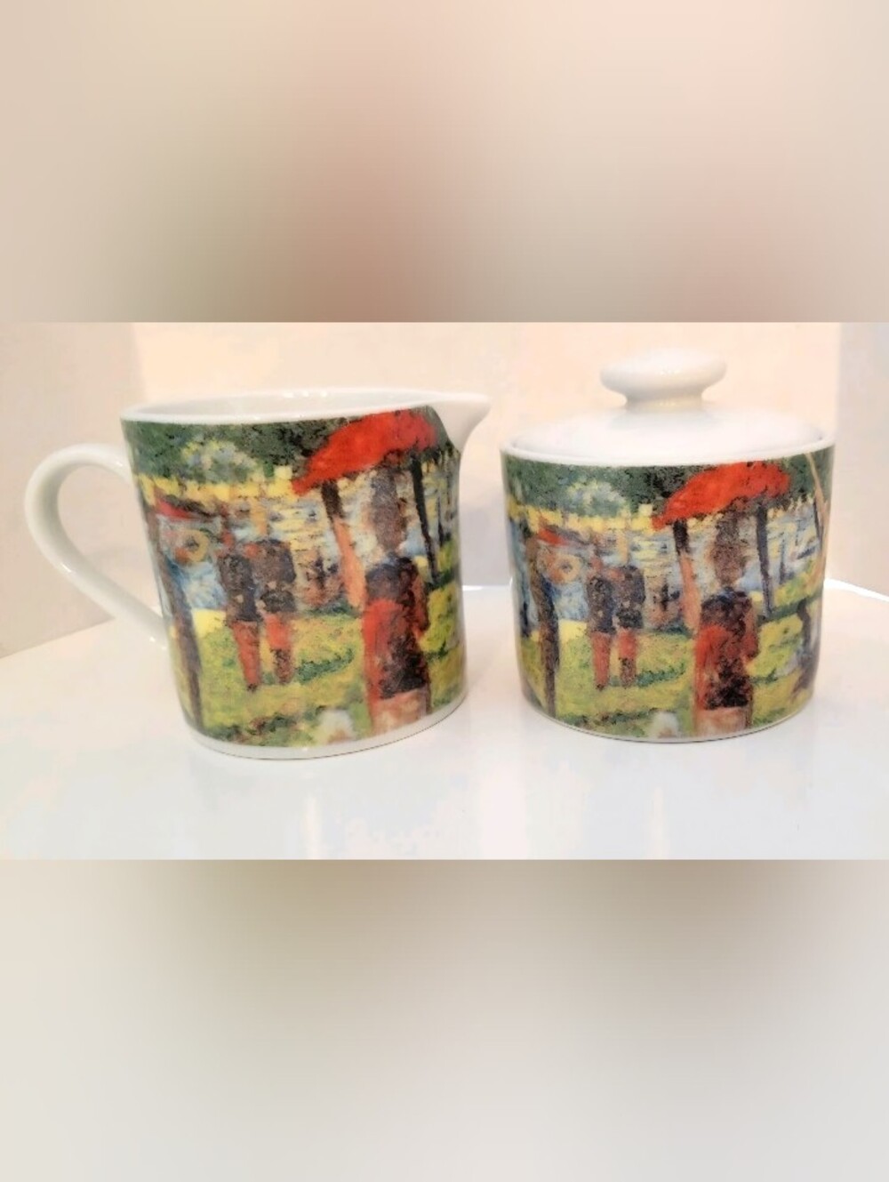 Sakura Georges Seurat's Sunday Afternoon Creamer & Lidded Sugar Bowl